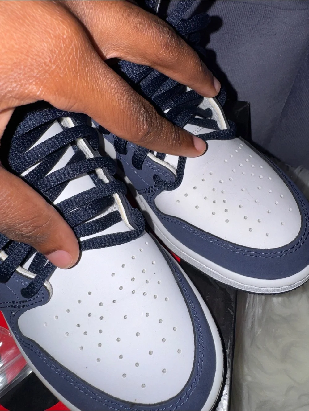 Nike Air Jordan 1 High - White & Navy